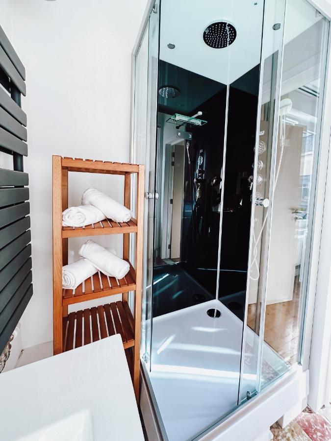 Sur - Sea, Sun, City-centre Apartment *